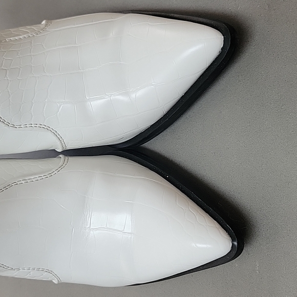 ASOS Elliot western Boots in White Croc - Picture 6 of 11